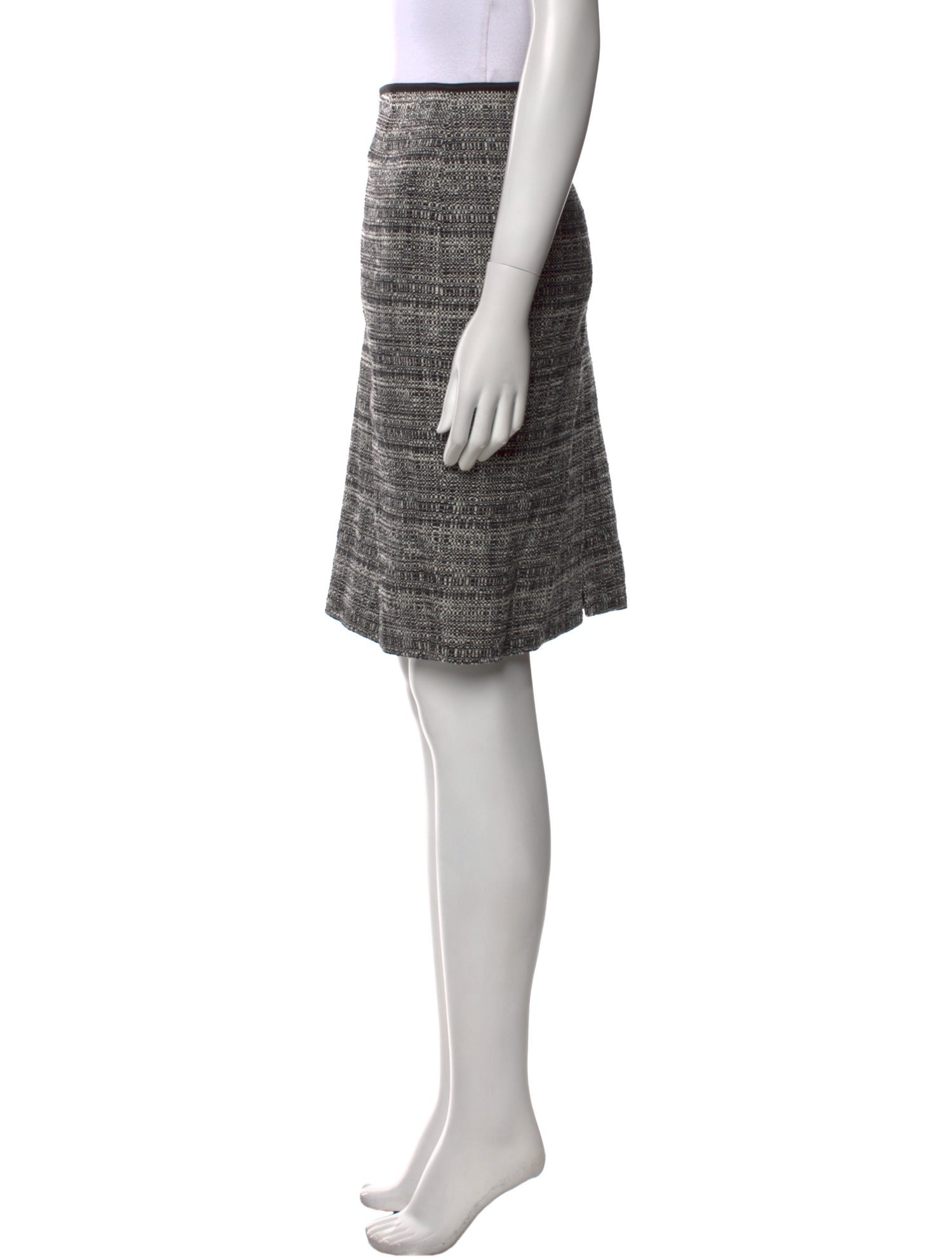 Akris Punto Tweed Pattern Knee-Length Skirt