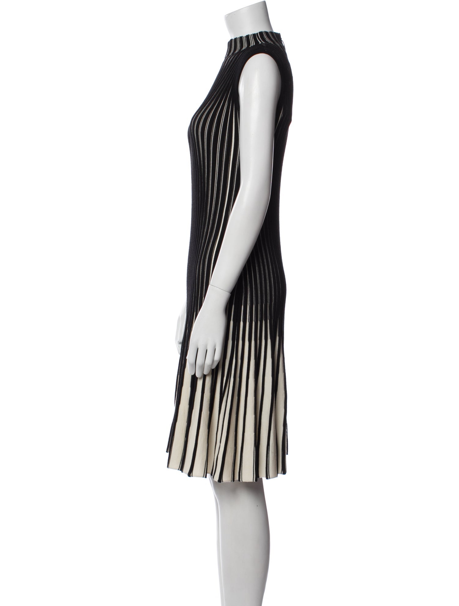 Akris Punto Virgin Wool Knee-Length Dress