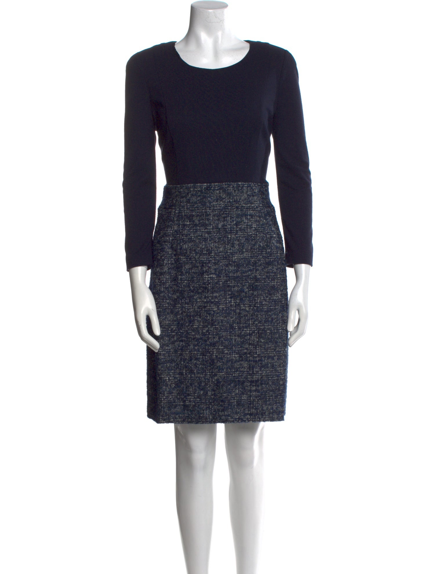 Akris Punto Scoop Neck Knee-Length Dress