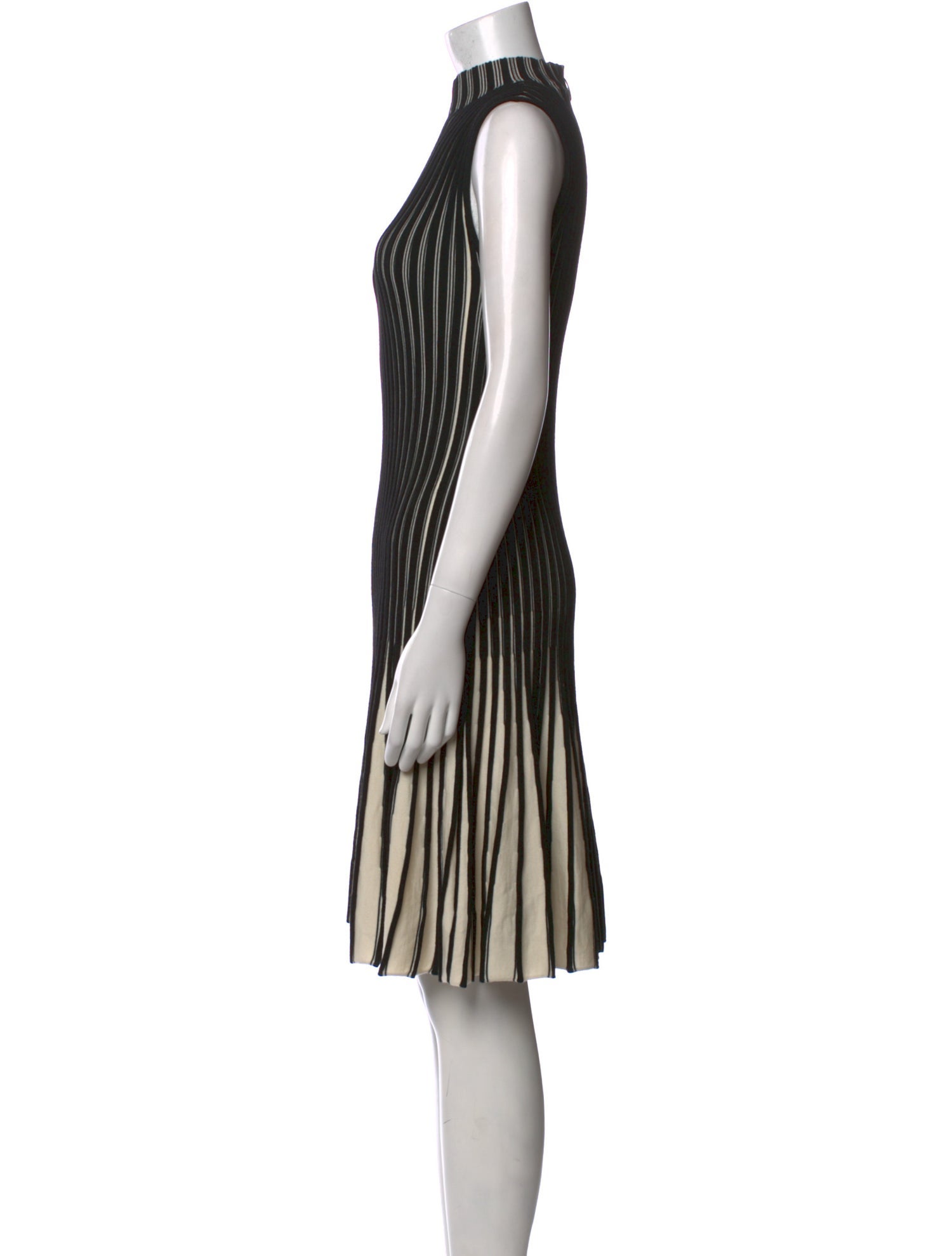 Akris Punto Striped Knee-Length Dress