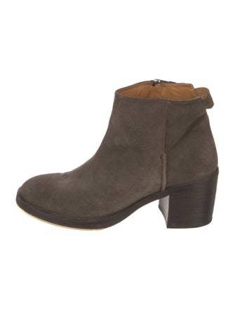 Alberto Fermani Suede Boots