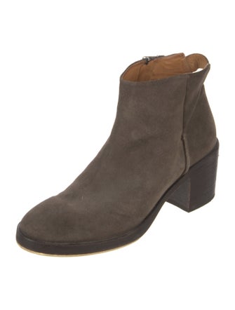 Alberto Fermani Suede Boots