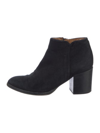 Alberto Fermani Suede Boots