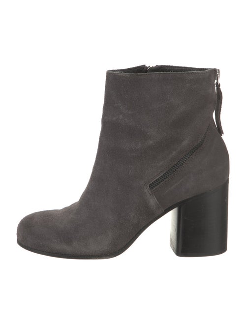Alberto Fermani Suede Boots