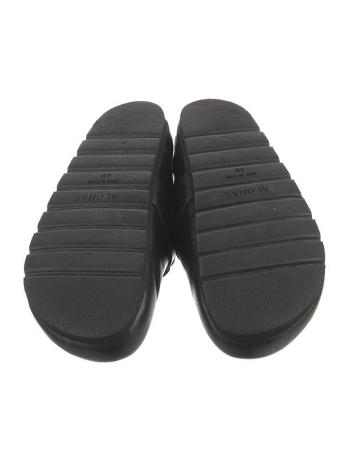 Alohas Leather Chain-Link Accents Slides