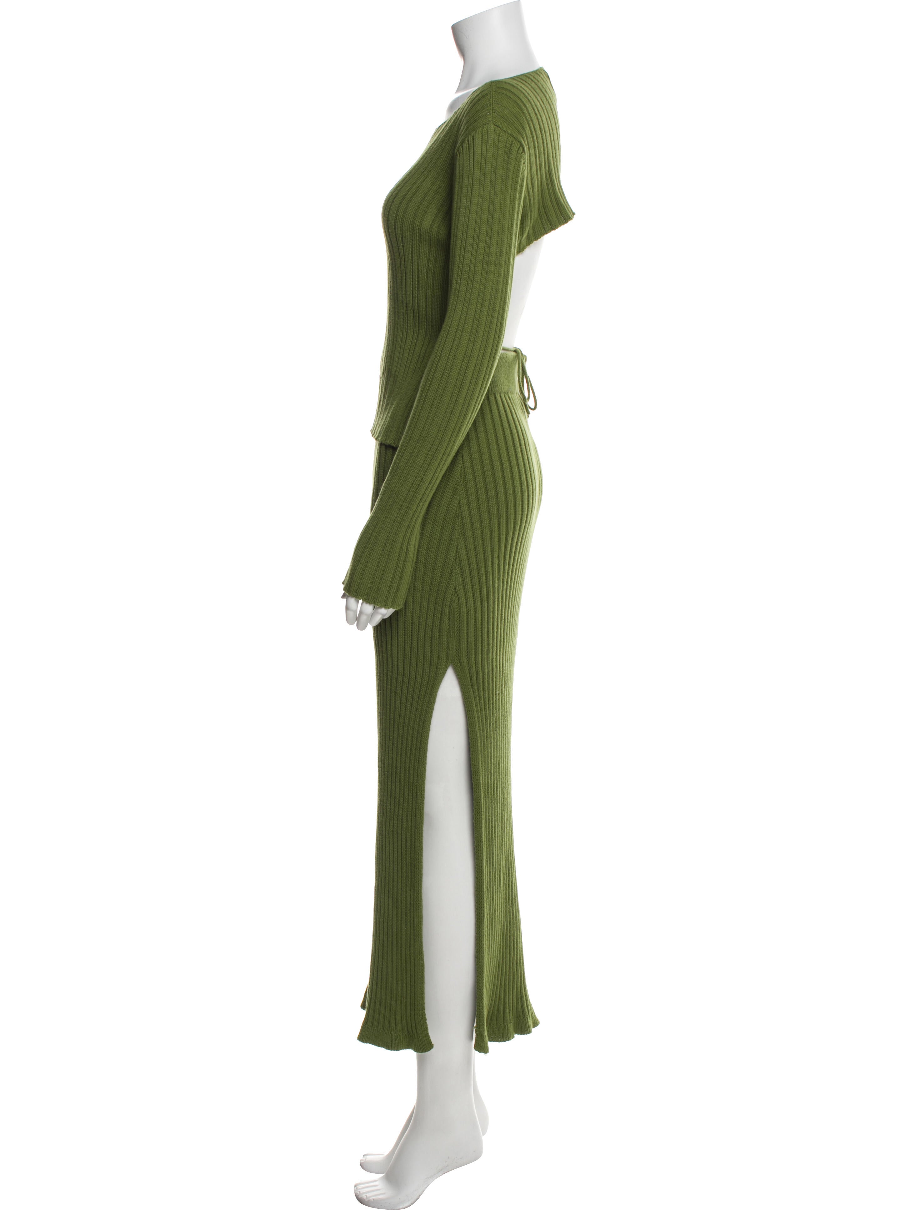 Alohas Cutout Accent Skirt Set