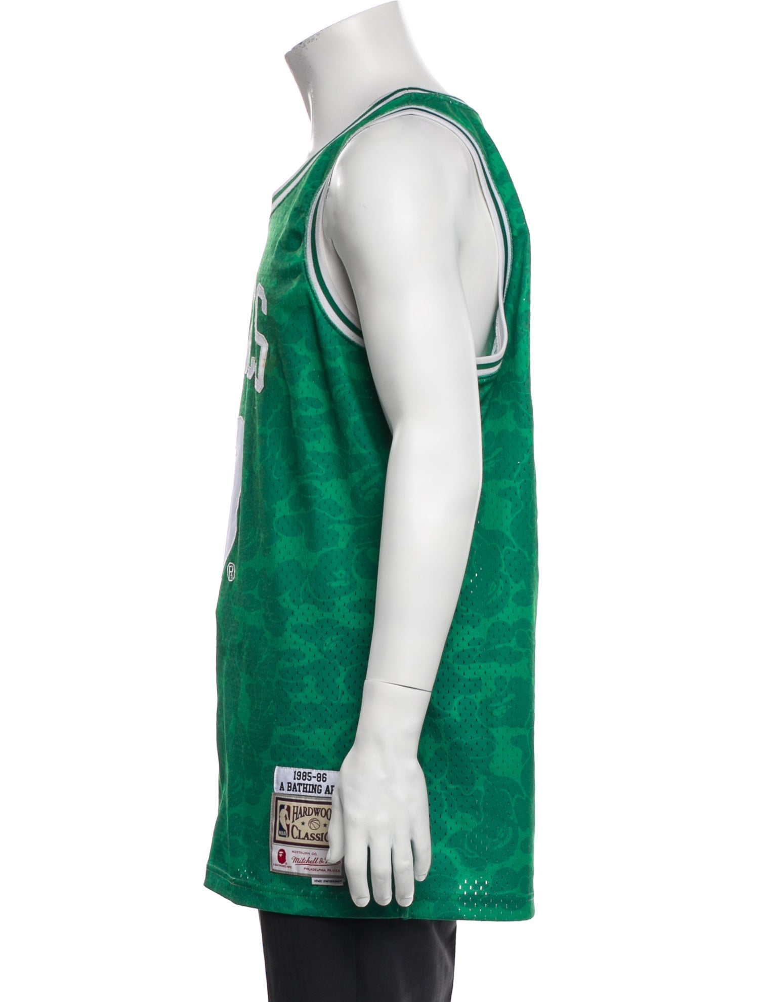 A BATHING APE x Mitchell & Ness x NBA Graphic Print Scoop Neck T-Shirt