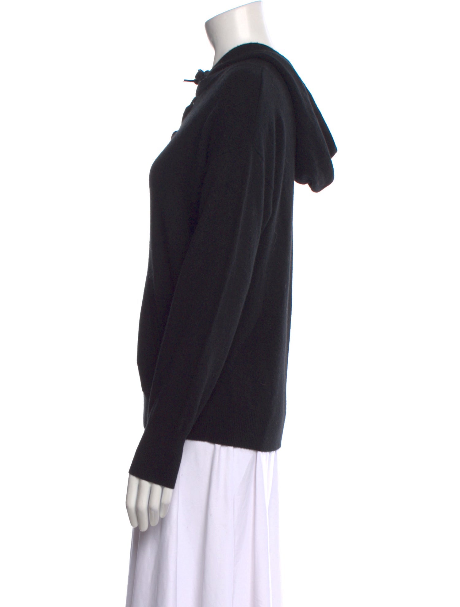 Amicale Cashmere V-Neck Sweater