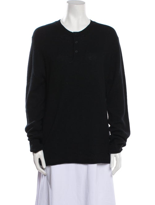Amicale Cashmere Scoop Neck Sweater