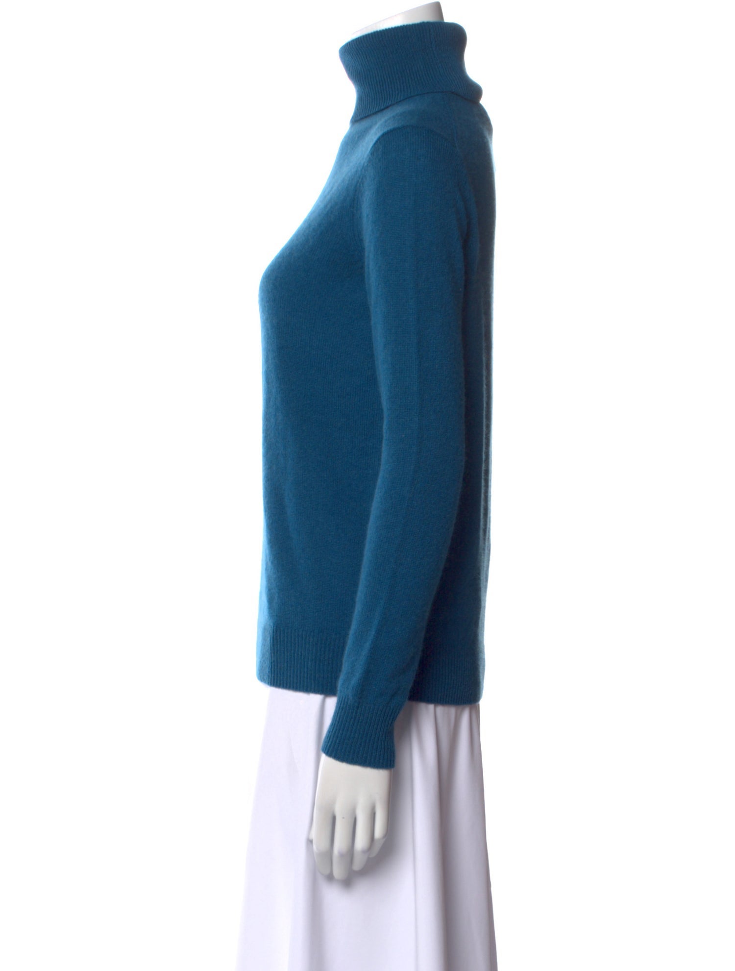 Amicale Cashmere Turtleneck Sweater