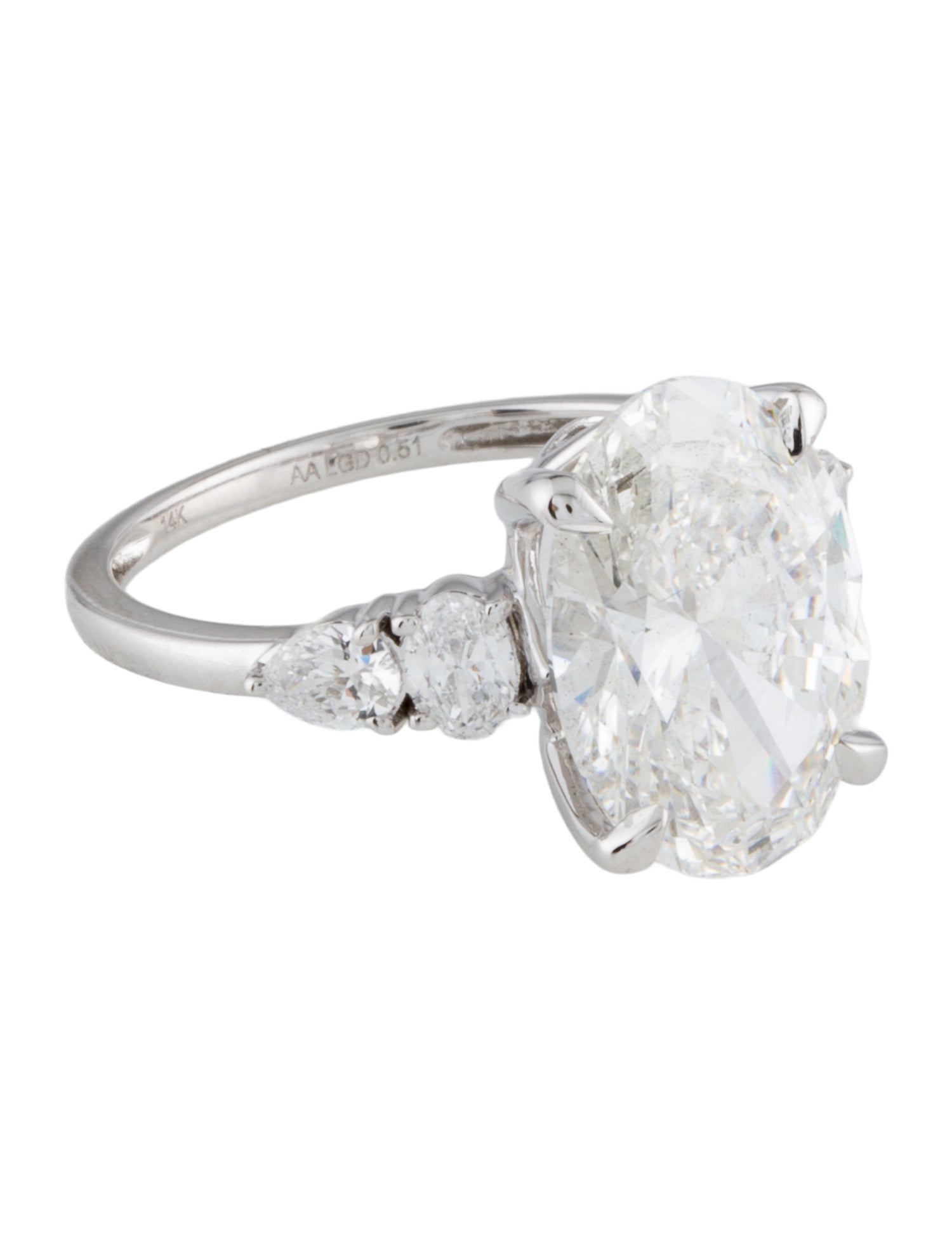 Aamiaa 5.08ct Lab-Grown Diamond Engagement Ring