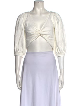 AMUR V-Neck Three-Quarter Sleeve Crop Top