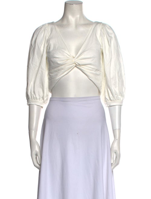 AMUR V-Neck Three-Quarter Sleeve Crop Top