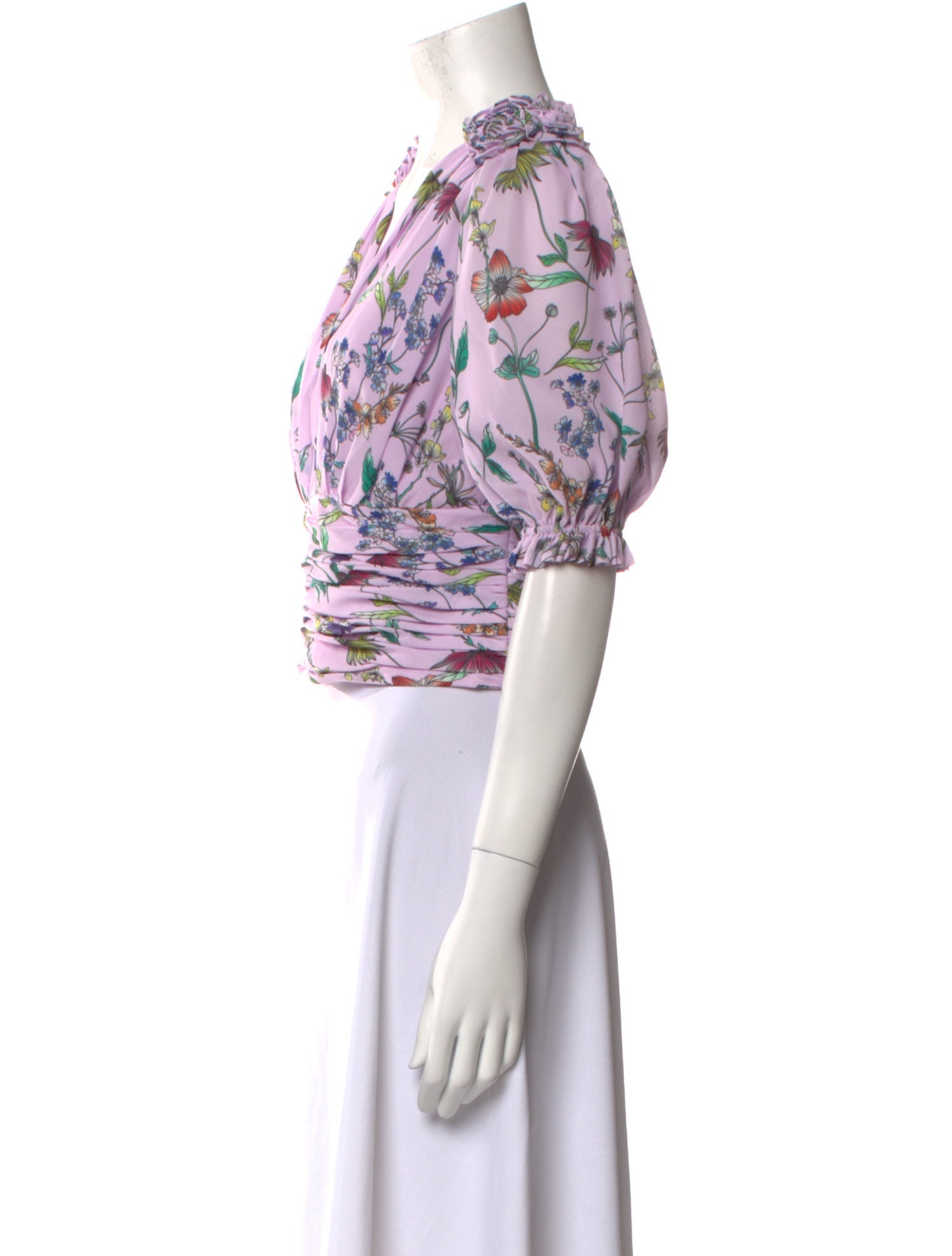 AMUR Floral Print V-Neck Crop Top