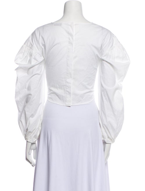 AMUR V-Neck Long Sleeve Crop Top