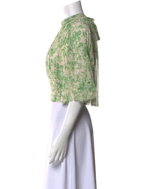 AMUR Printed Mock Neck Crop Top