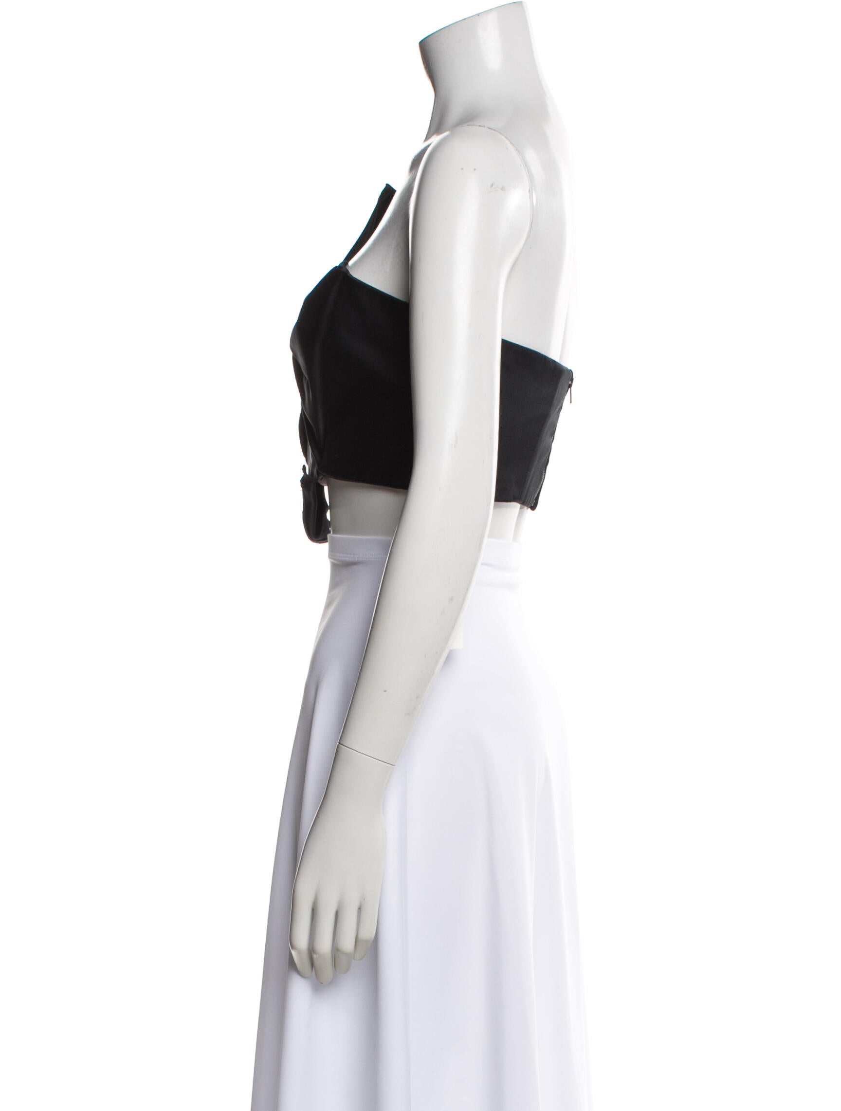 AMUR One-Shoulder Sleeveless Crop Top