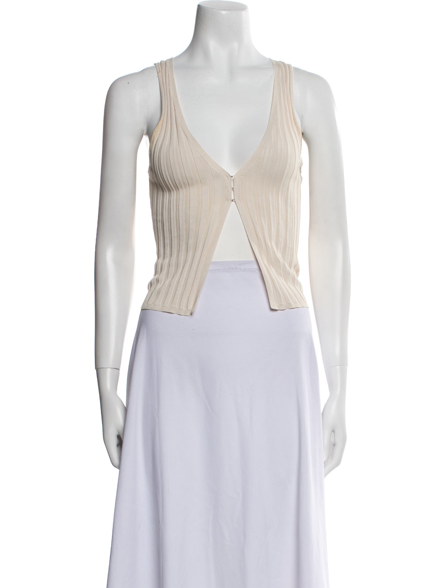 Aya Muse V-Neck Sleeveless Crop Top