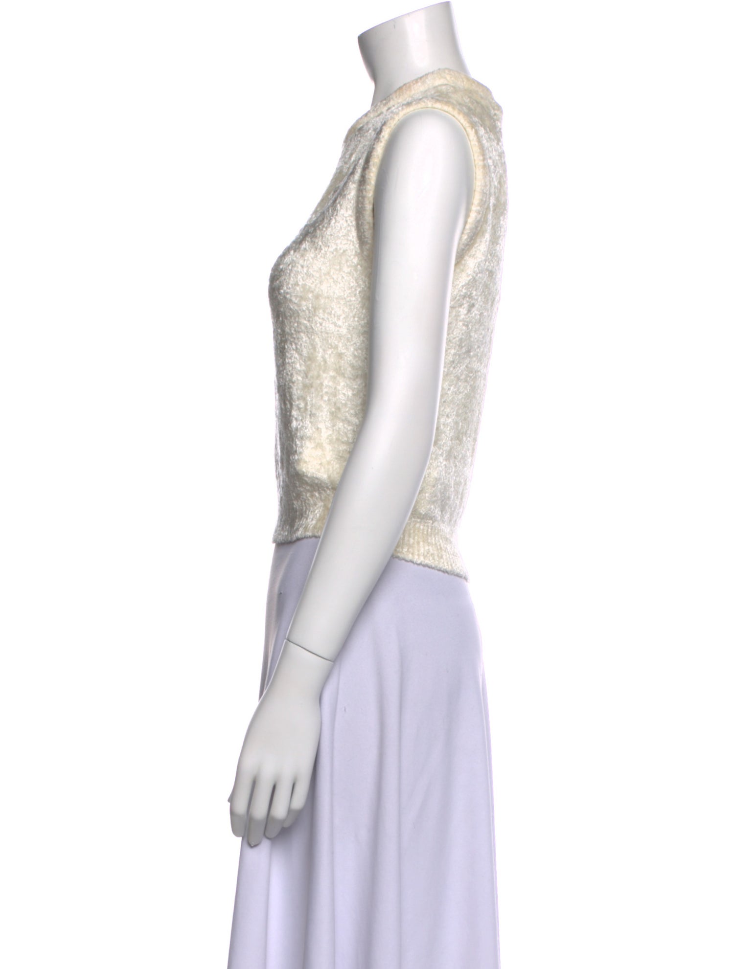 Aya Muse Crew Neck Sleeveless Crop Top