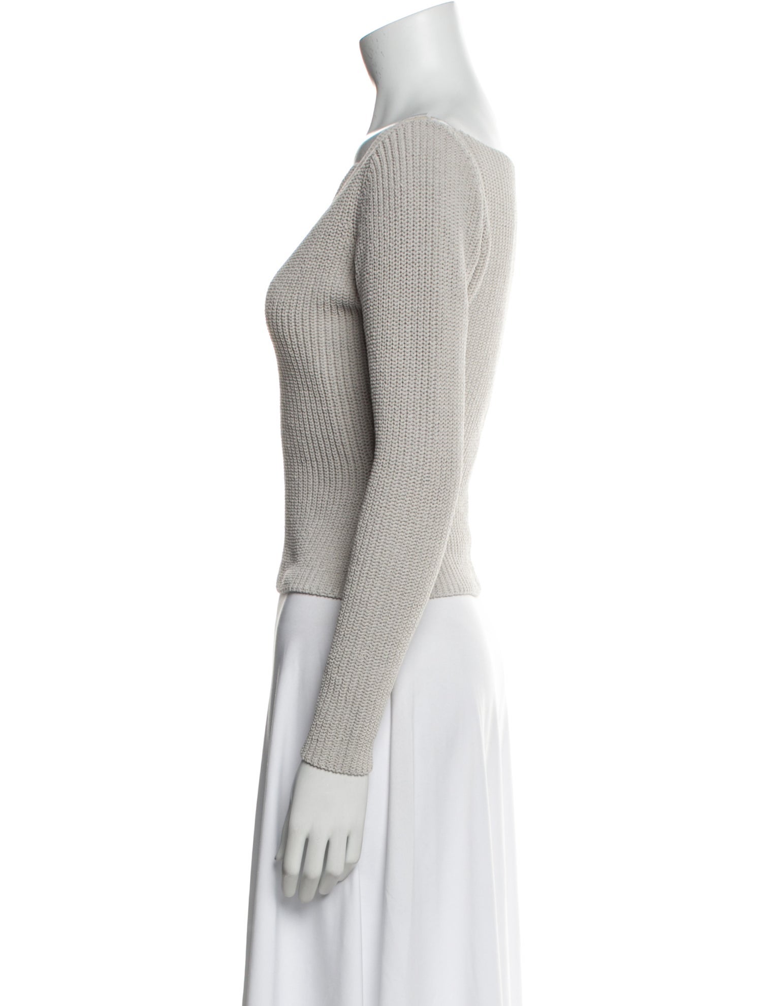 Aya Muse V-Neck Long Sleeve Crop Top