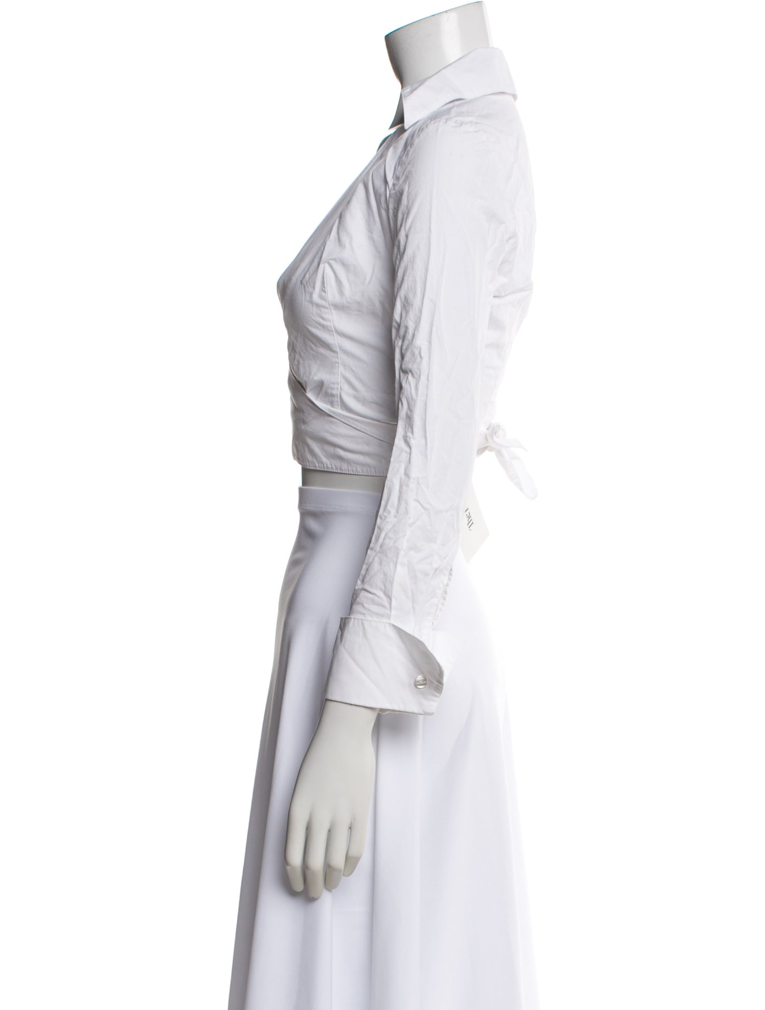 Aya Muse V-Neck Long Sleeve Crop Top