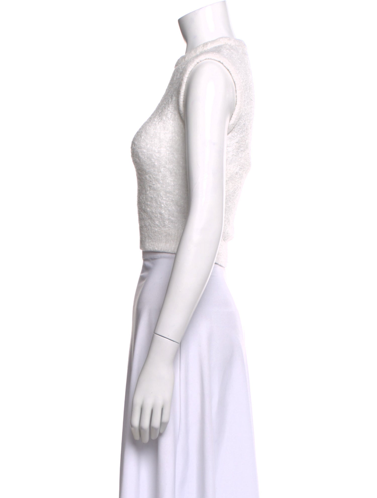 Aya Muse Crew Neck Sleeveless Crop Top