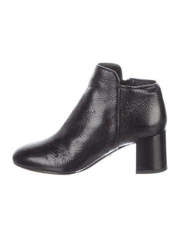 Pre-owned Andrea Gomez Leather Boots In Black