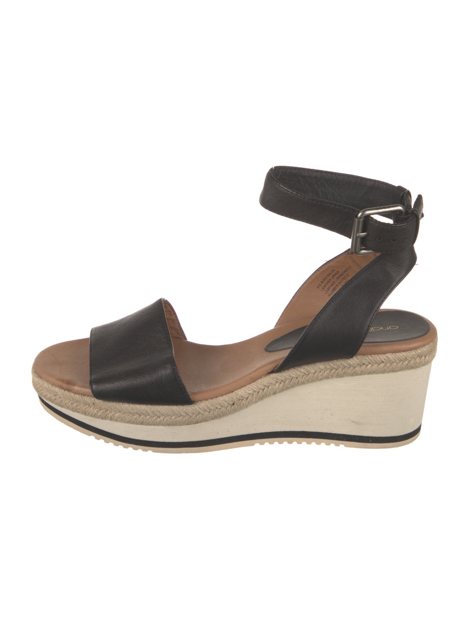 ANDREĀDAMO Leather Sandals