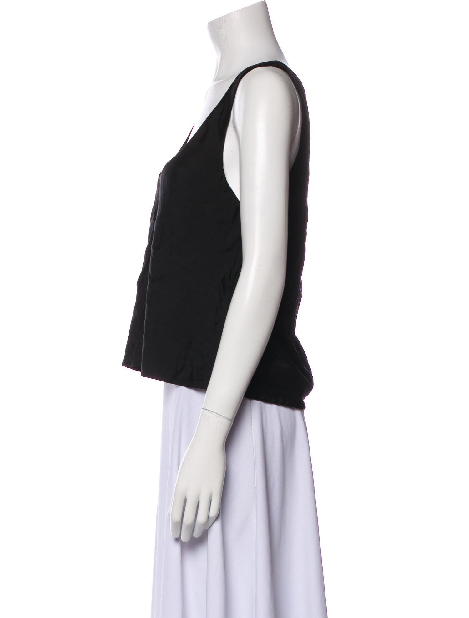 Anemos Scoop Neck Sleeveless Crop Top