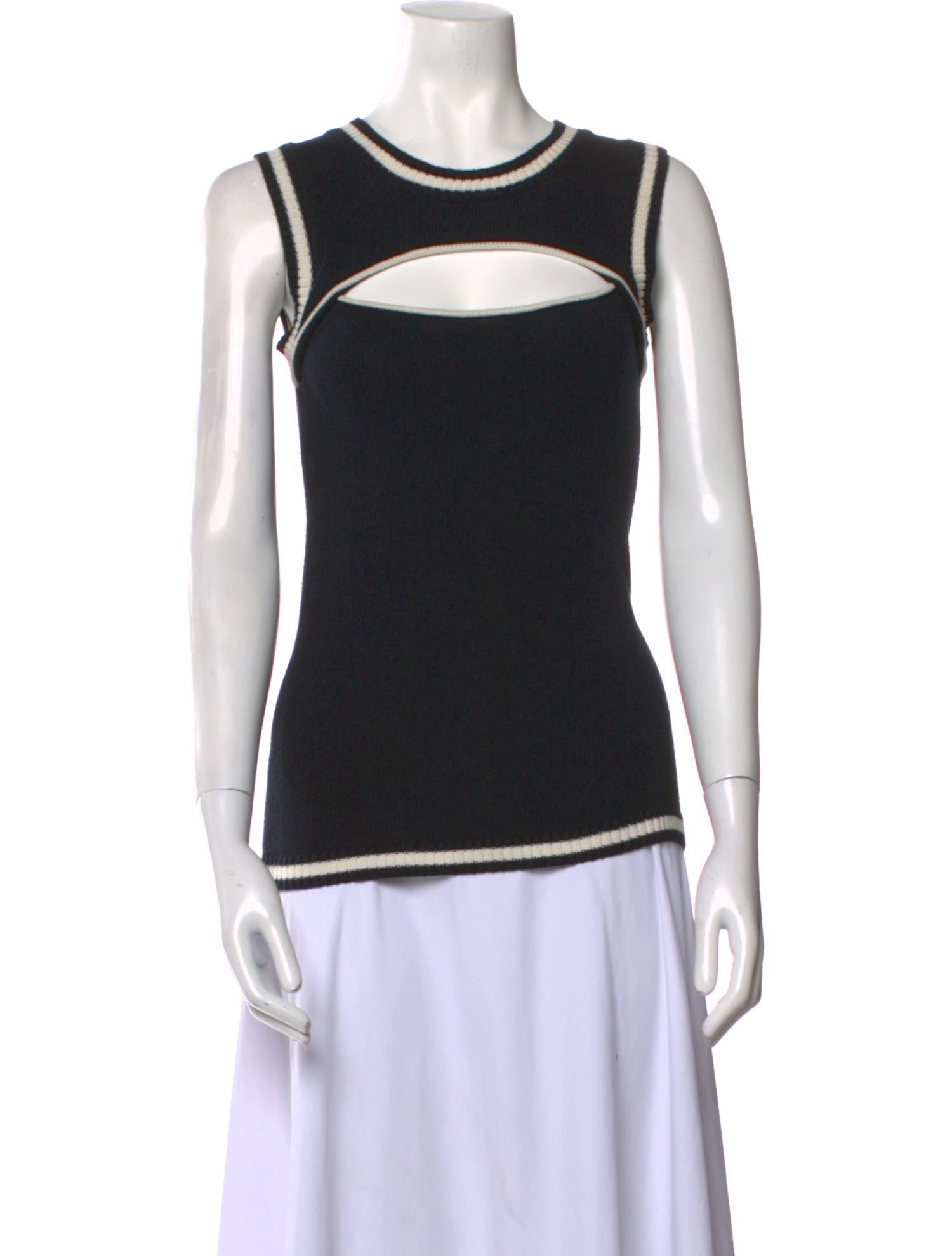 ANR+ Scoop Neck Sleeveless Top