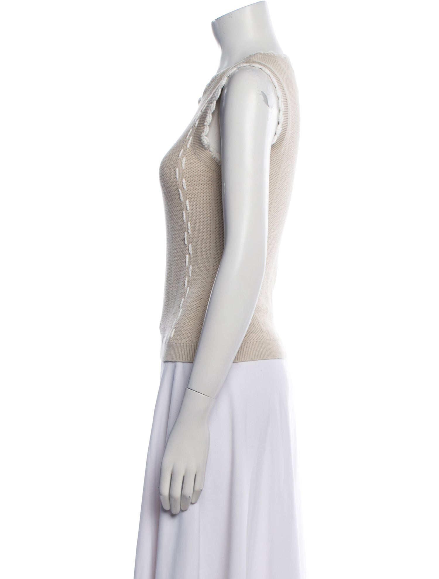 ANR+ Scoop Neck Sleeveless Top