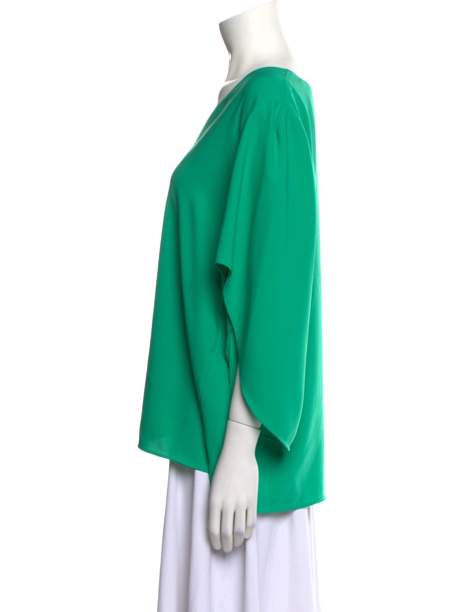 Anna Cate V-Neck Three-Quarter Sleeve Top