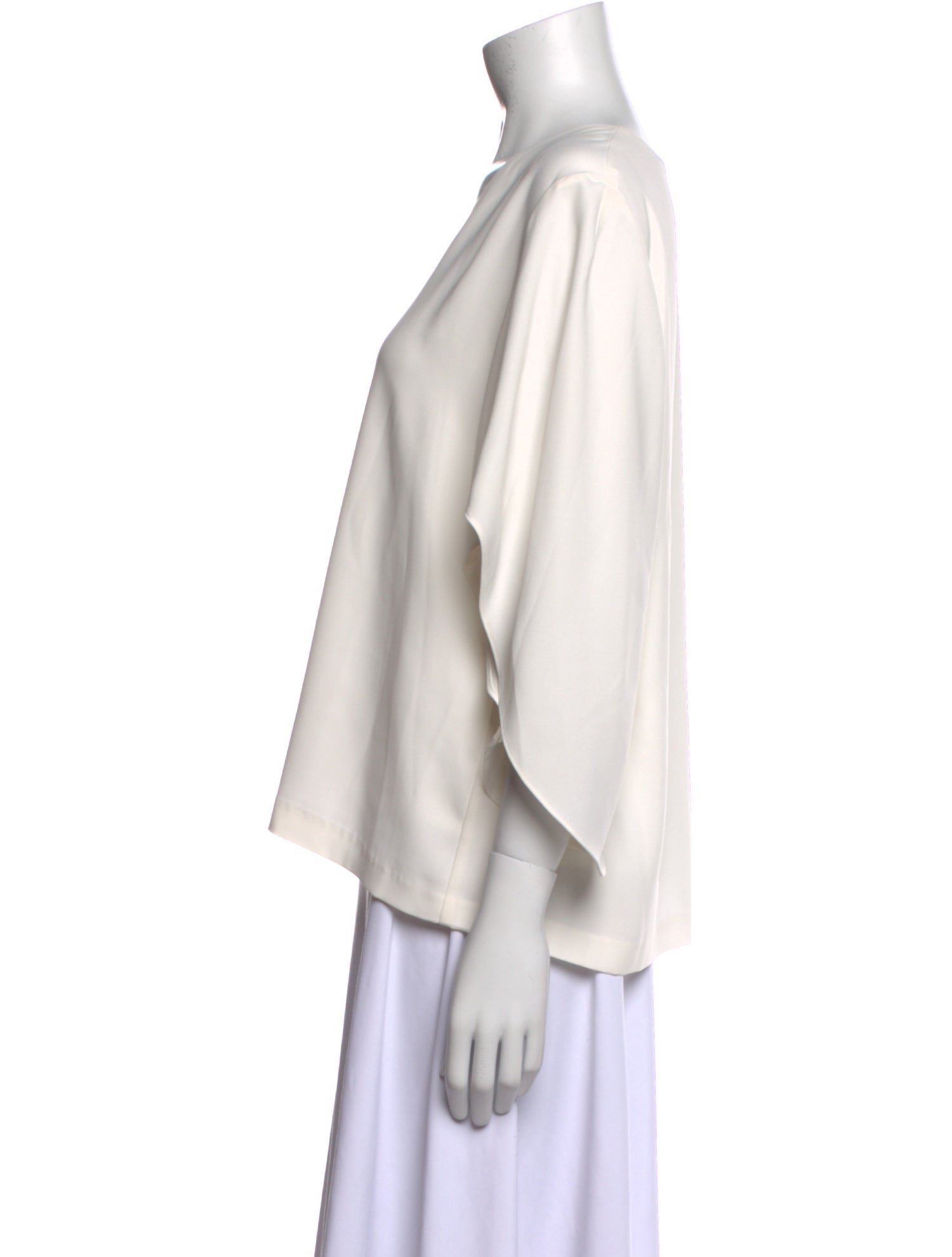 Anna Cate V-Neck Three-Quarter Sleeve Top w/ Tags