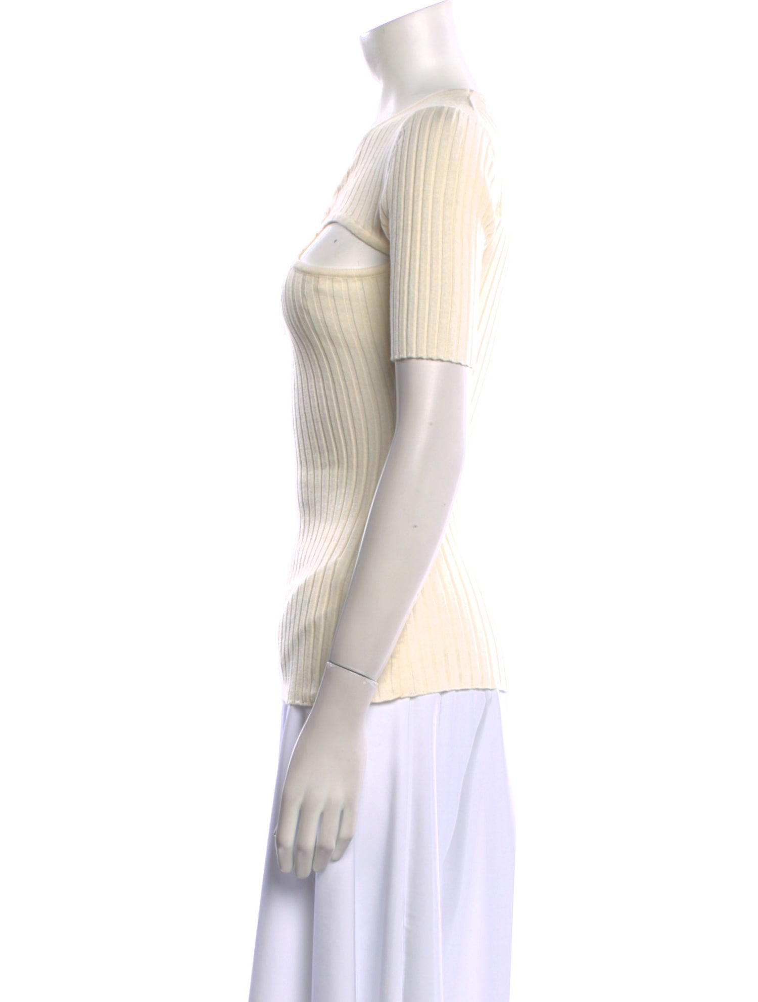 Anna Quan V-Neck Short Sleeve Top