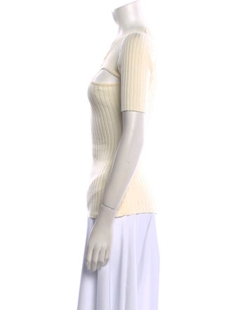 Anna Quan V-Neck Short Sleeve Top