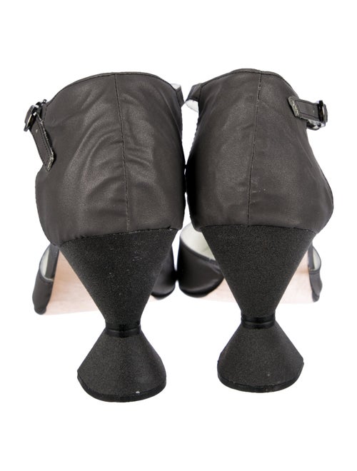 Anrealage Satin D'Orsay Pumps