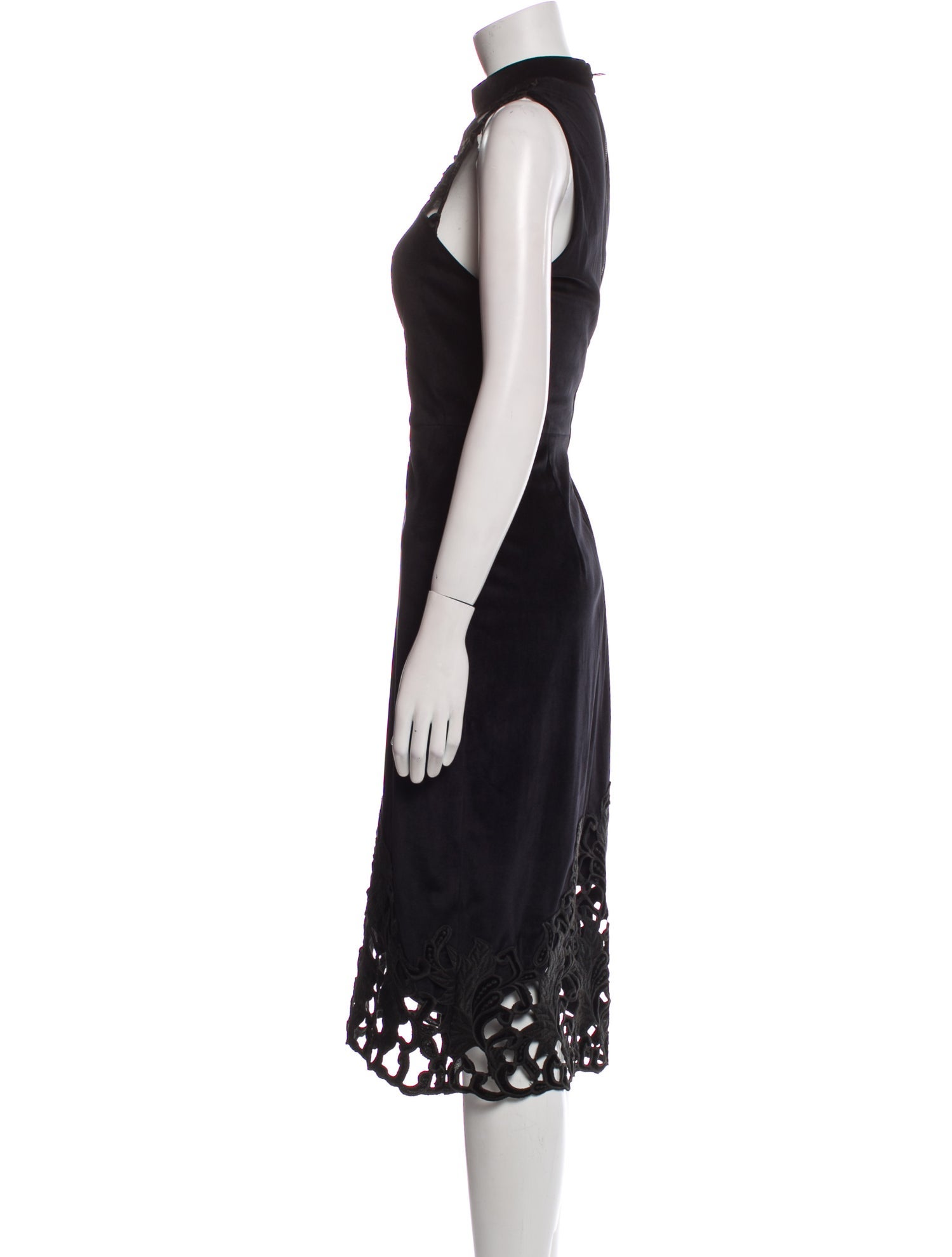 Alice + Olivia Lace Pattern Midi Length Dress - Black Dresses, Clothing -  WAO516110 | The RealReal