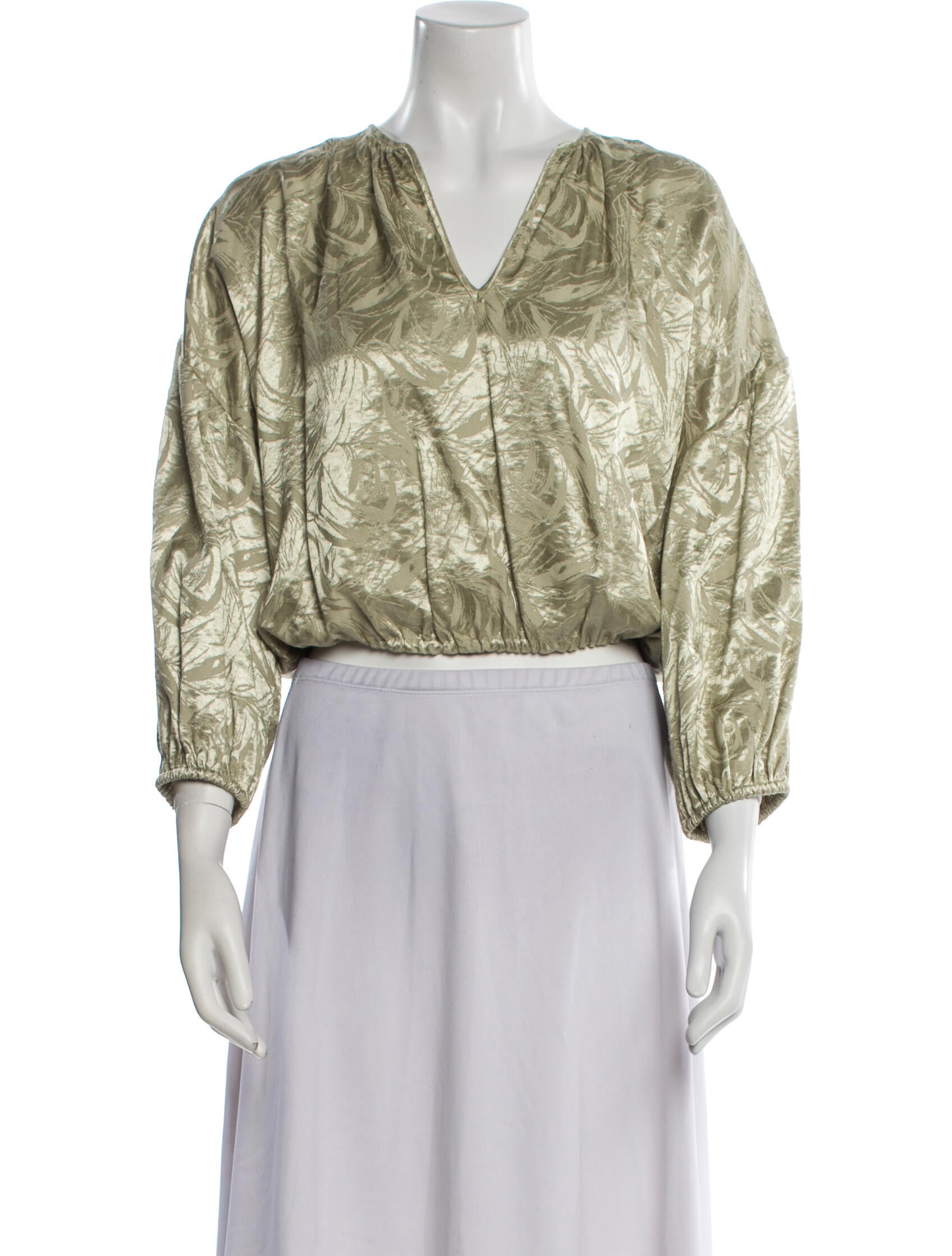 Alice + Olivia Printed V-Neck Crop Top