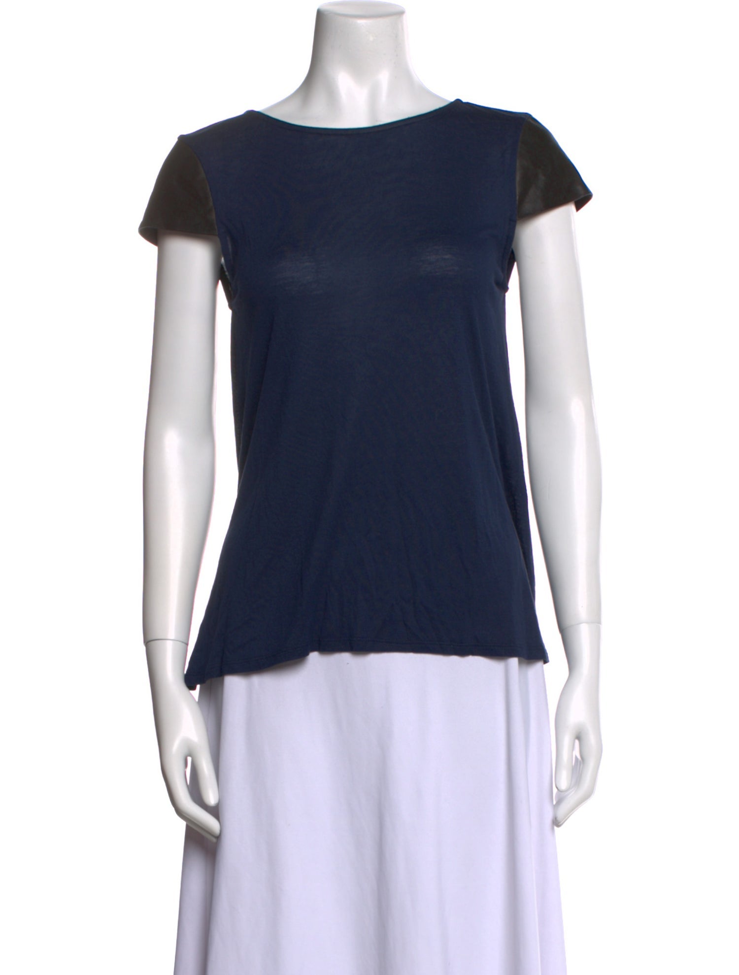 Alice + Olivia Scoop Neck Short Sleeve T-Shirt