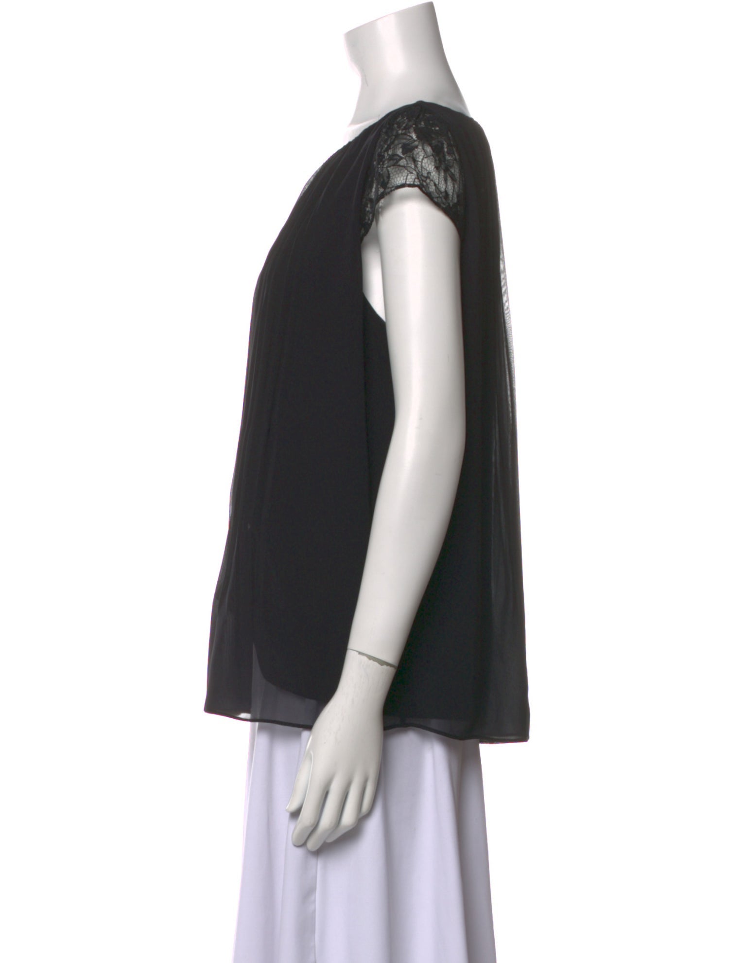 Alice + Olivia Bateau Neckline Short Sleeve Blouse