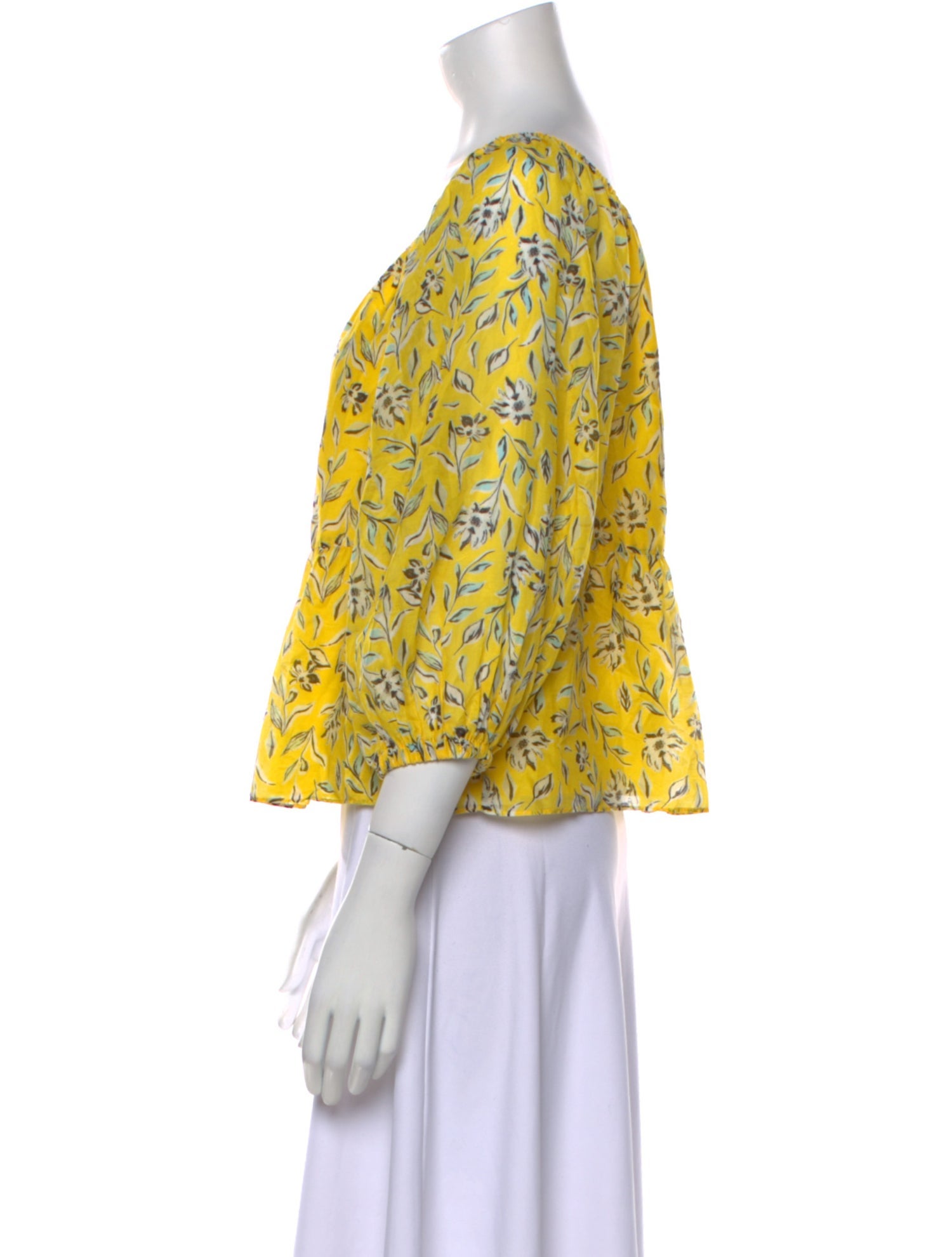 Alice + Olivia Floral Print Scoop Neck Blouse