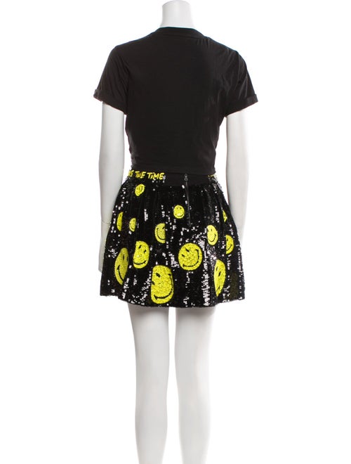 Alice + Olivia Graphic Print Sequin Embellishments Skirt Set