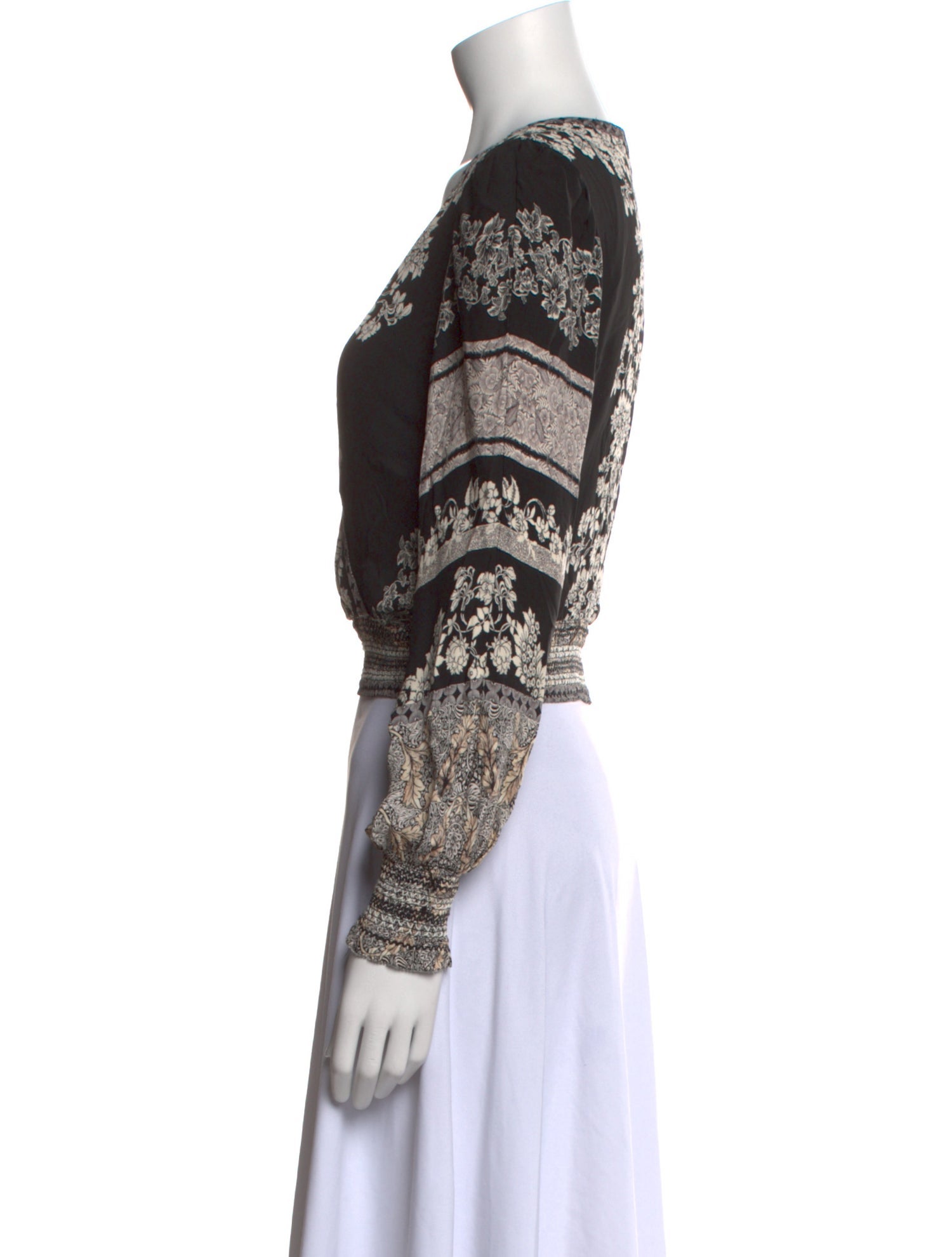 Alice + Olivia Printed V-Neck Crop Top