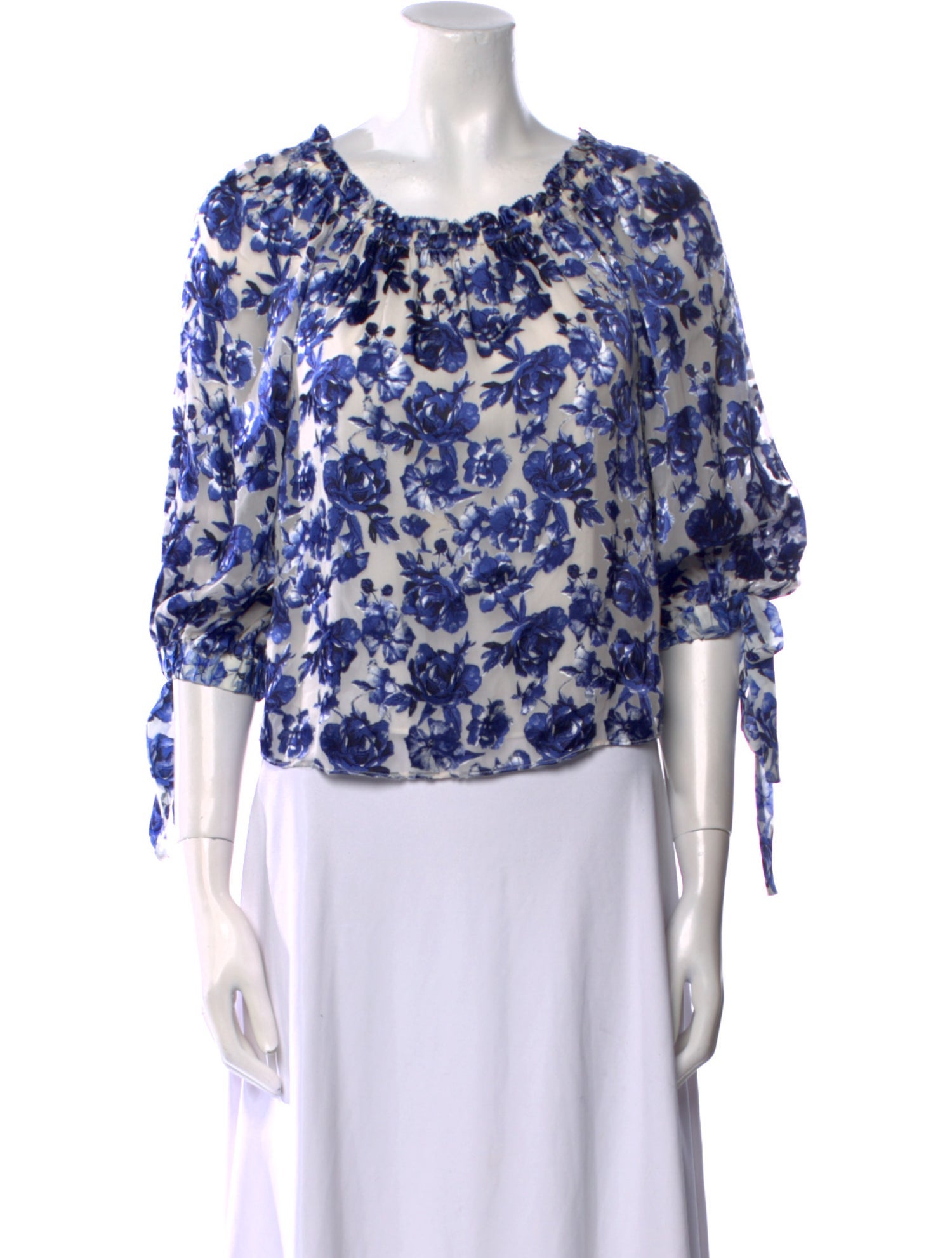 Alice + Olivia Floral Print Scoop Neck Crop Top