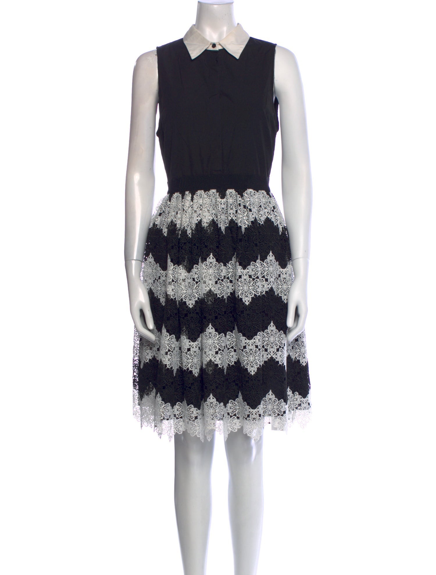 Alice + Olivia Lace Pattern Knee-Length Dress