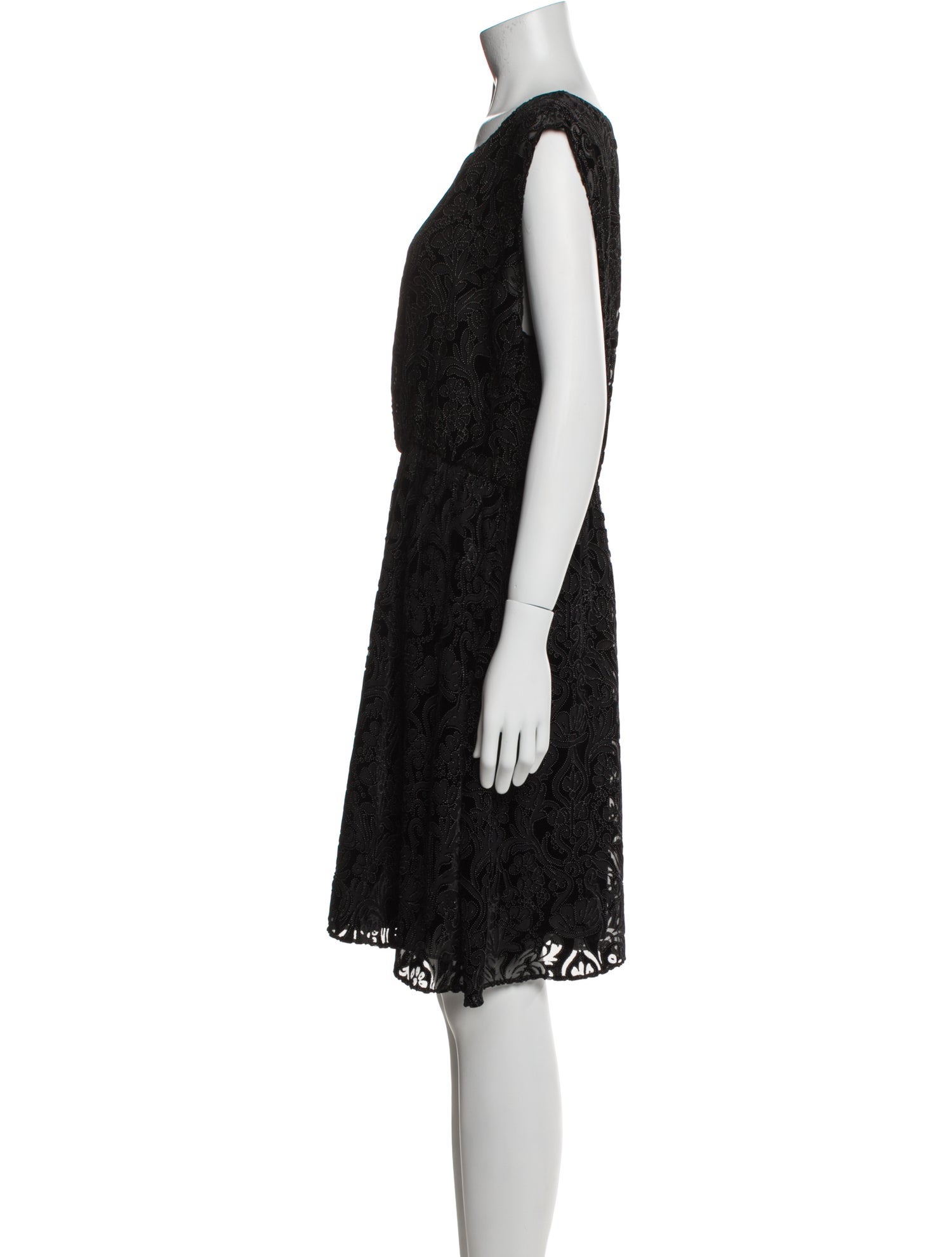 Alice + Olivia Bateau Neckline Knee-Length Dress