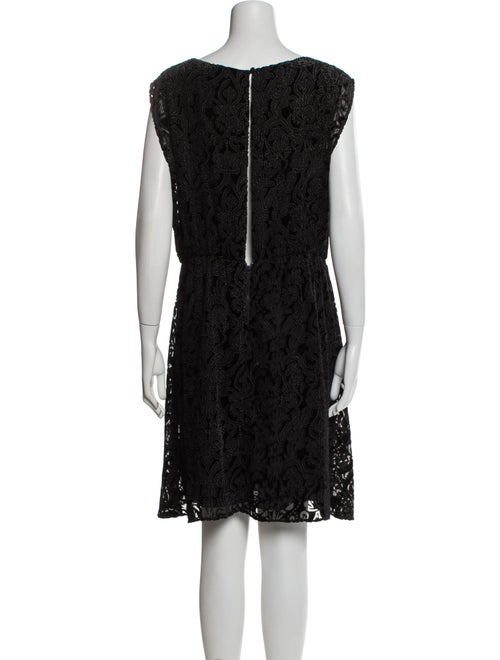 Alice + Olivia Bateau Neckline Knee-Length Dress