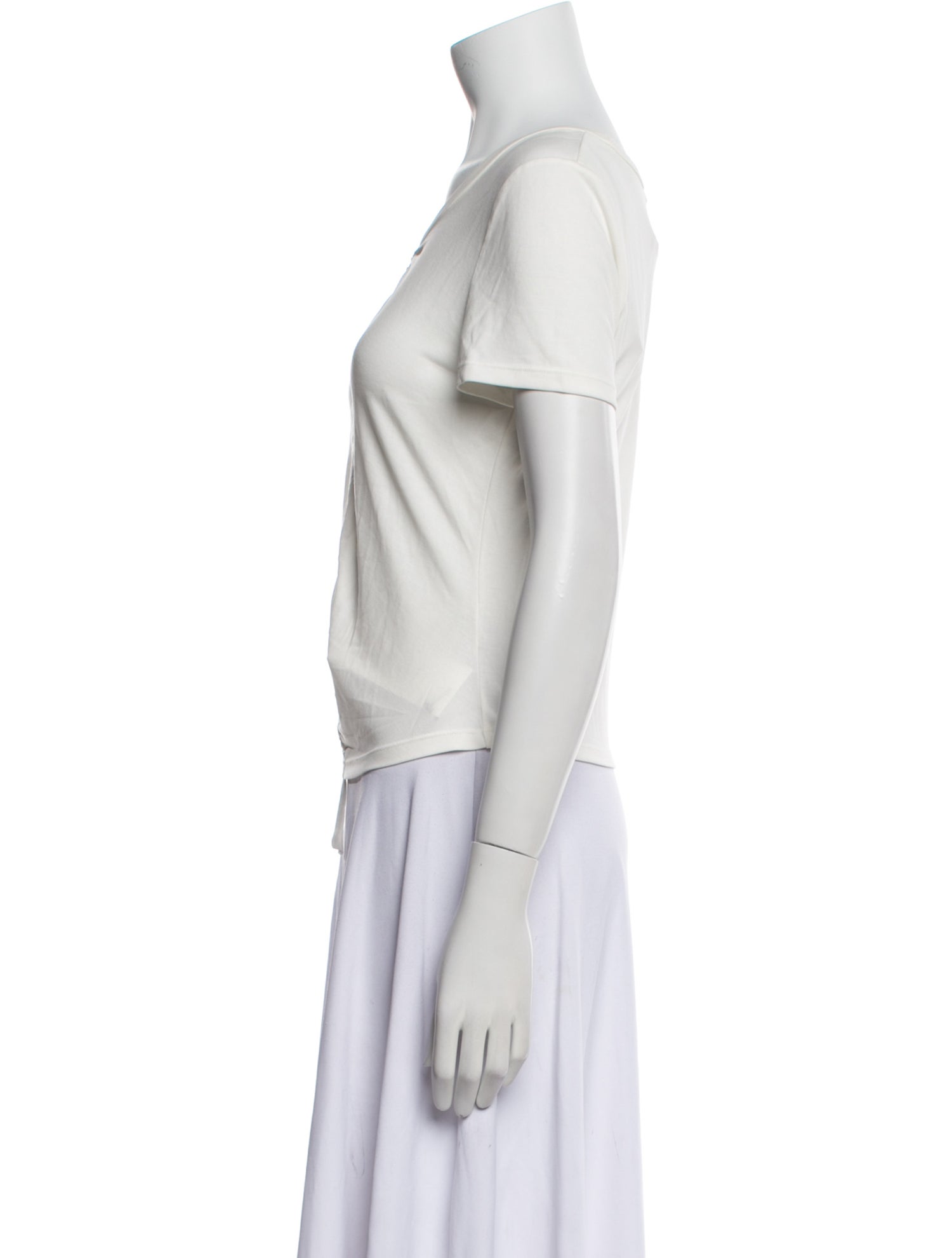 Alice + Olivia V-Neck Short Sleeve T-Shirt