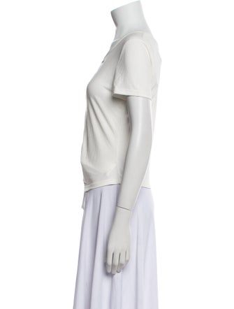 Alice + Olivia V-Neck Short Sleeve T-Shirt