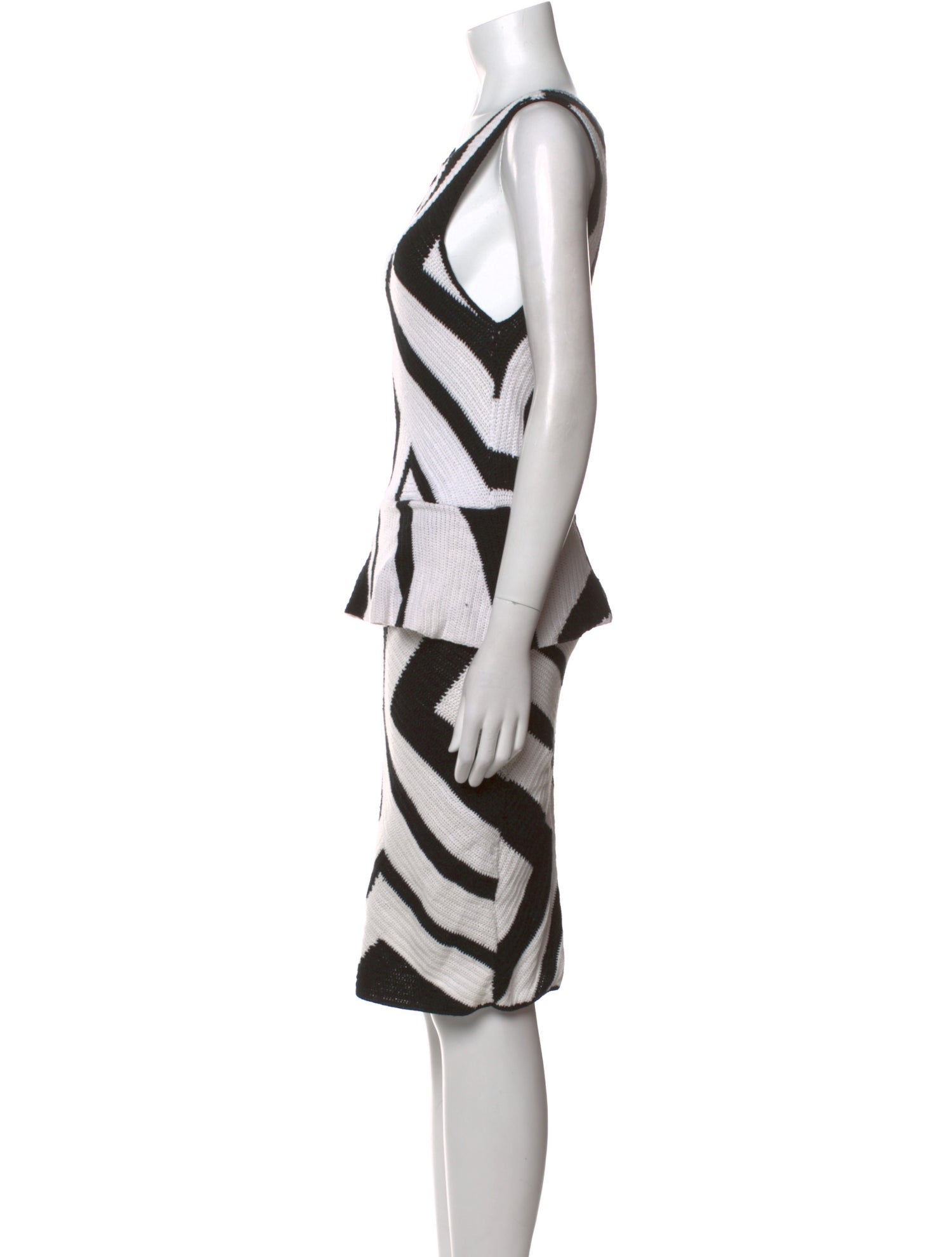 Alice + Olivia Printed Knee-Length Dress